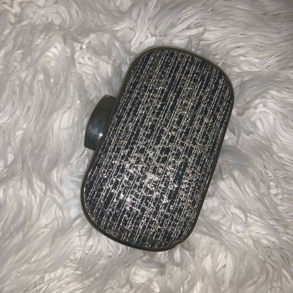 Black & silver Express Clutch with gold trimming - Picture 7 of 8